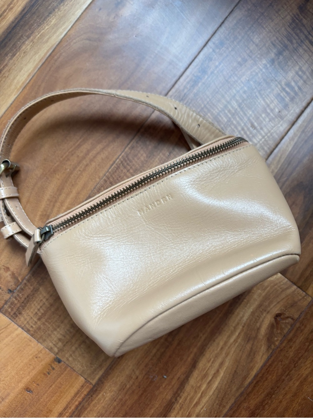 MANDRN Atlas Leather Crossbody Bag in Bone